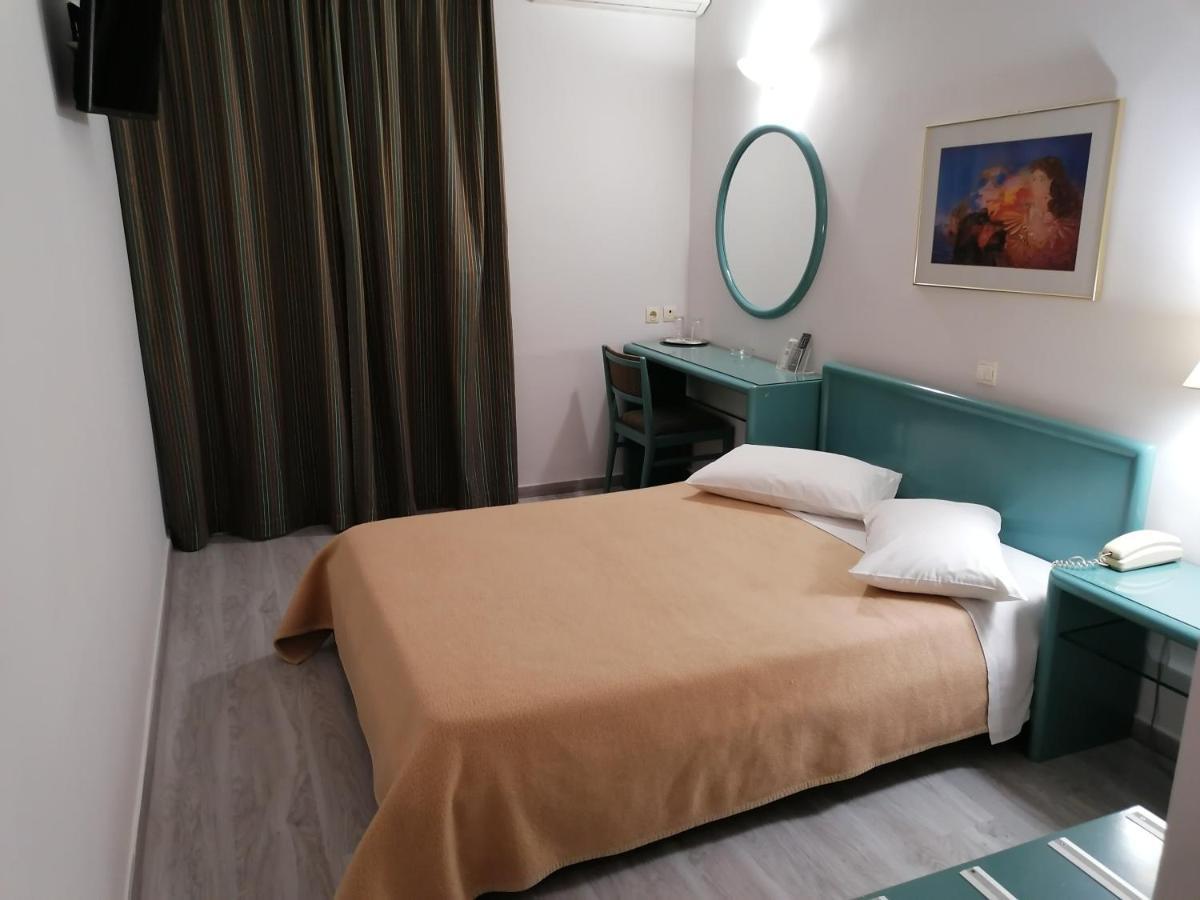 אגריניו Hotel Galaxias מראה חיצוני תמונה