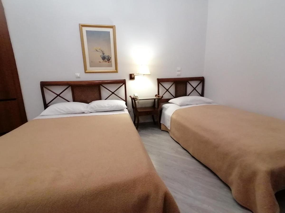 אגריניו Hotel Galaxias מראה חיצוני תמונה